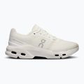 Încălțăminte de antrenament pentru femei On Cloudpulse white/frost 9