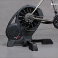 Trainer de bicicletă Elite Direto Xr-T With Riser Block, negru, EL0171013 5