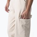 Pantaloni de antrenament pentru femei Everlast Leisure Cargo light beige 5