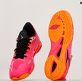 Încălțăminte de handbal pentru bărbați Mizuno Wave Mirage 5 radiant red/white/carrot curl 10
