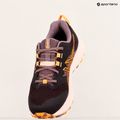 Încălțăminte de alergare pentru femei ASICS Trabuco Terra 2 dark aubergine/stadium orange 9