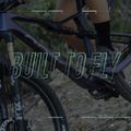 Orbea Oiz M20 2023 halo argintiu/albastru carbon view mountain bike 3