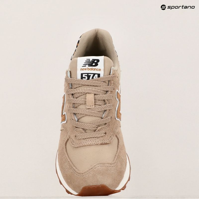 Încălțăminte pentru femei New Balance 574's V2 brown 15