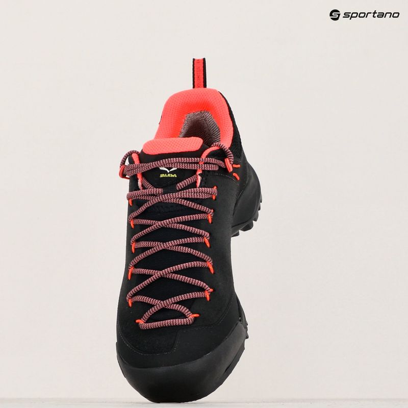 Încălțăminte turistică pentru femei Salewa Wildfire Leather GTX black/fluo coral 16