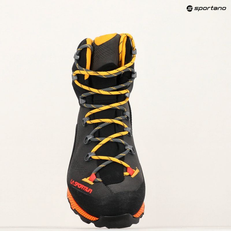 Încălțăminte de trekking pentru bărbați La Sportiva Aequilibrium Trek GTX carbon/yellow 9