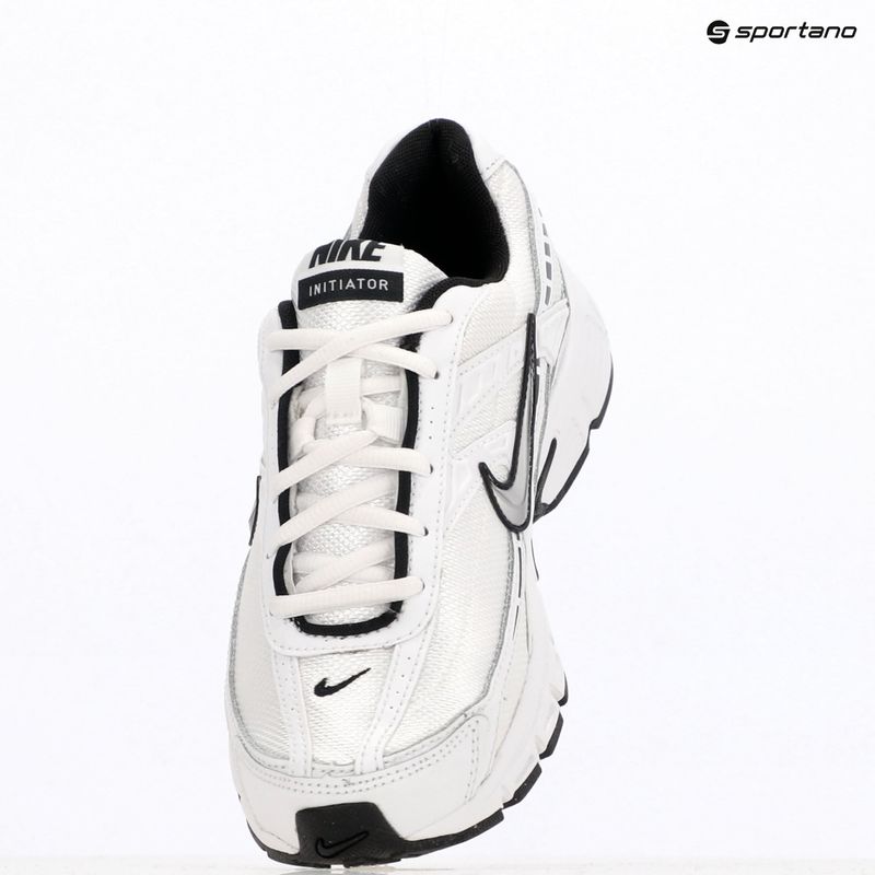 Încălțăminte pentru femei Nike Initiator white/white/black/metallic silver 9