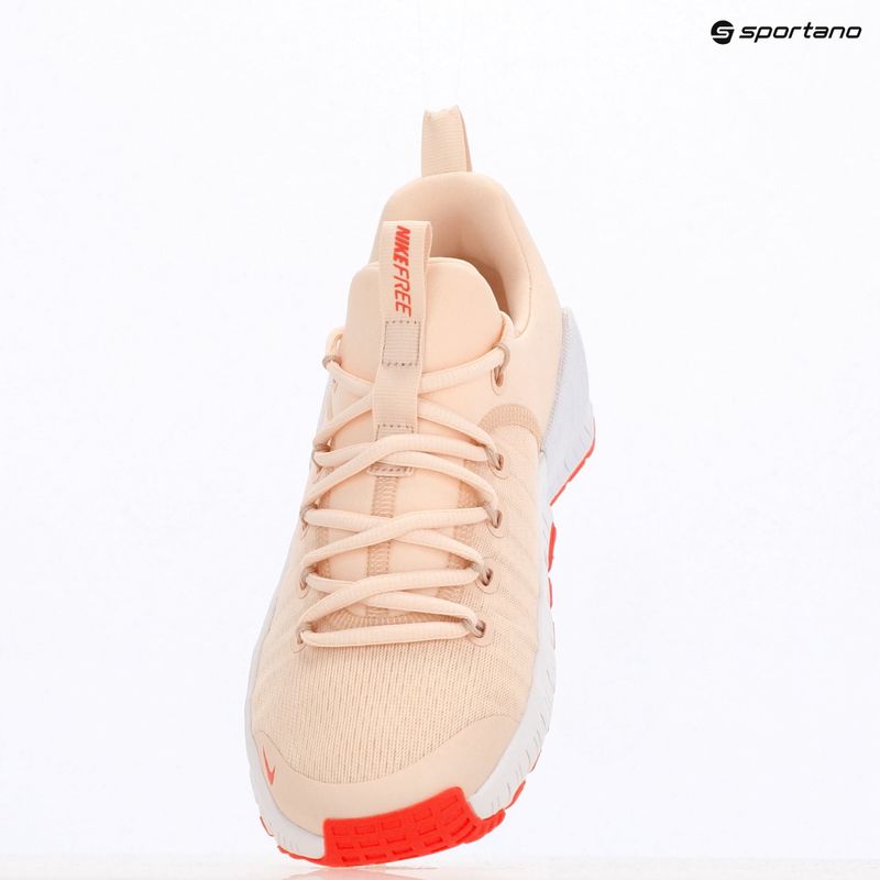 Încălțăminte de antrenament pentru femei Nike Free Metcon 6 guava ice / light wild mango / wWhite 9