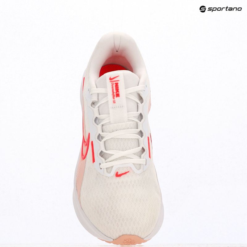 Încălțăminte de alergare pentru femei Nike Downshifter 13 astronomy white / bright crimson / washed coral 12