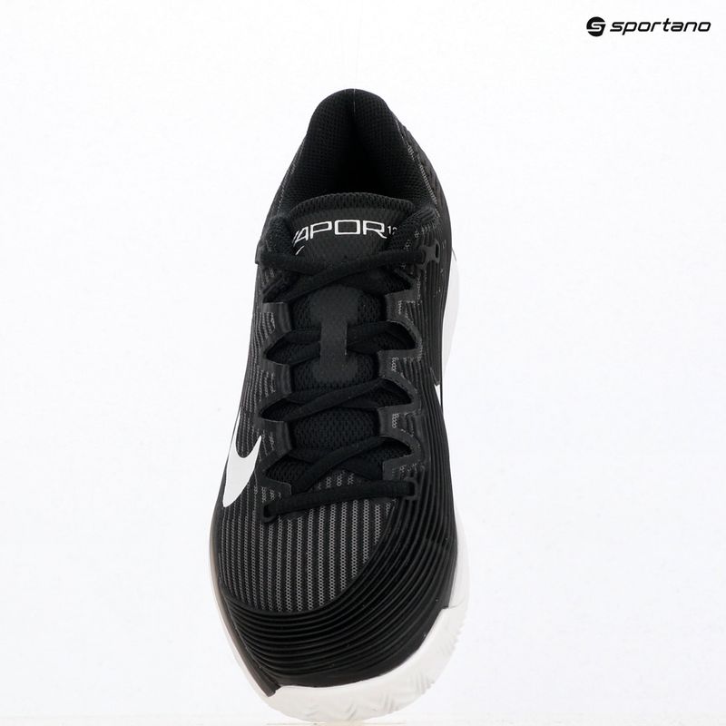 Pantofi de tenis pentru femei Nike Vapor 12 black/dark smoke grey/white 11