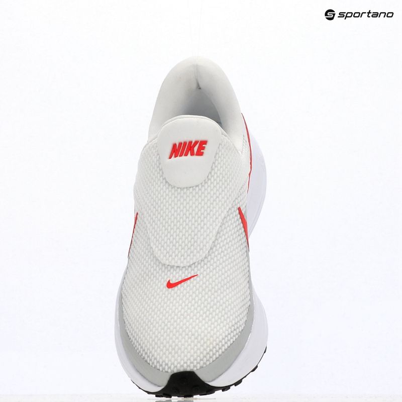 Încălțăminte de alergare pentru bărbați Nike Revolution 8 EasyOn White/Off White/Light Crimson 19