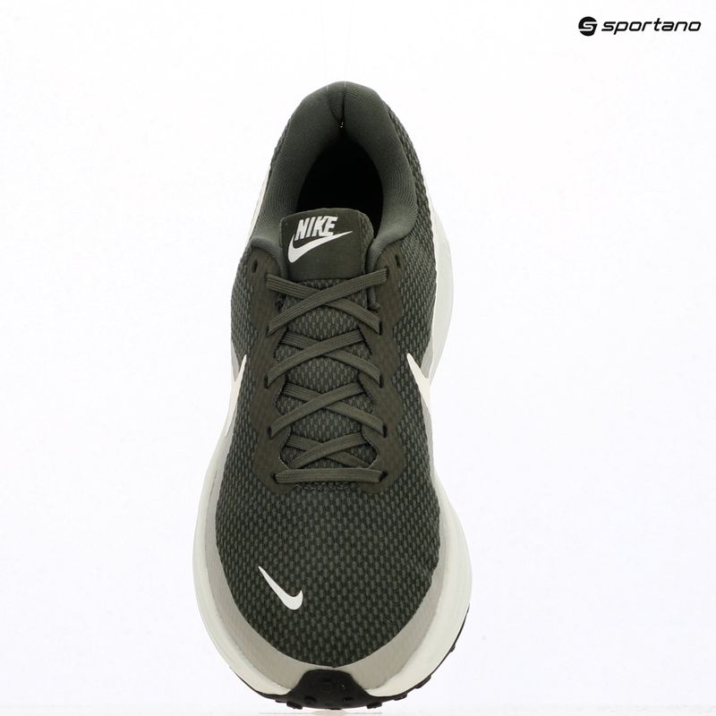 Încălțăminte de alergare pentru bărbați Nike Revolution 8 cargo khaki/spruce aura/spruce fog/sail 11
