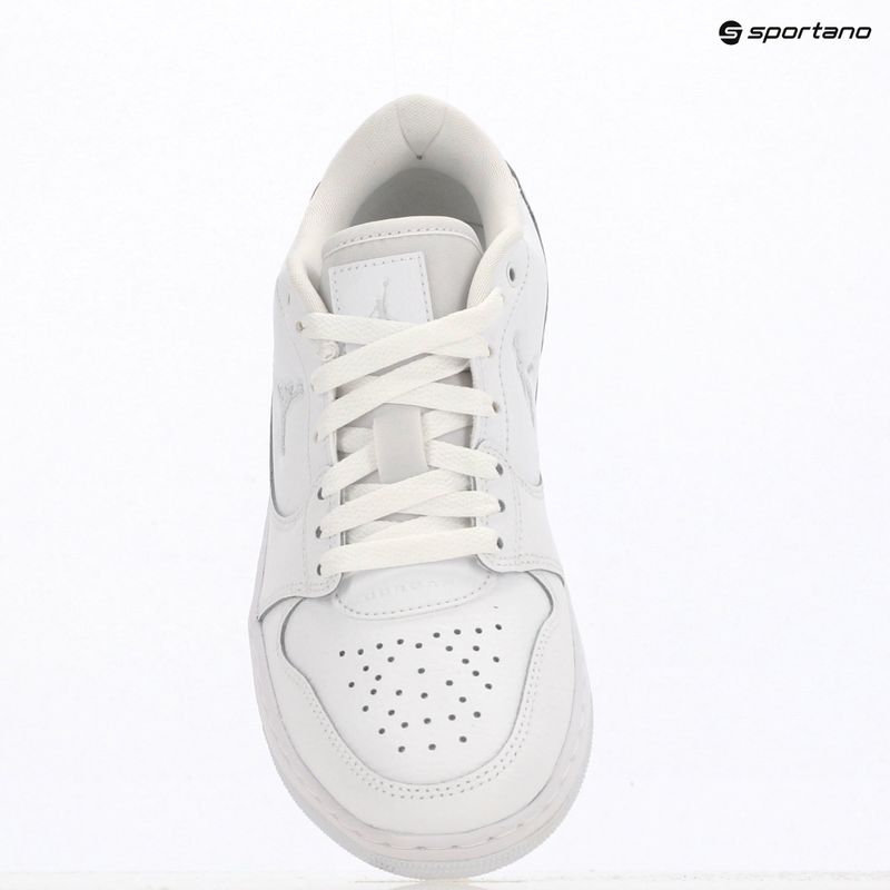 Încălțăminte pentru femei Nike Jordan Court Connect Low white/pure platinum 11