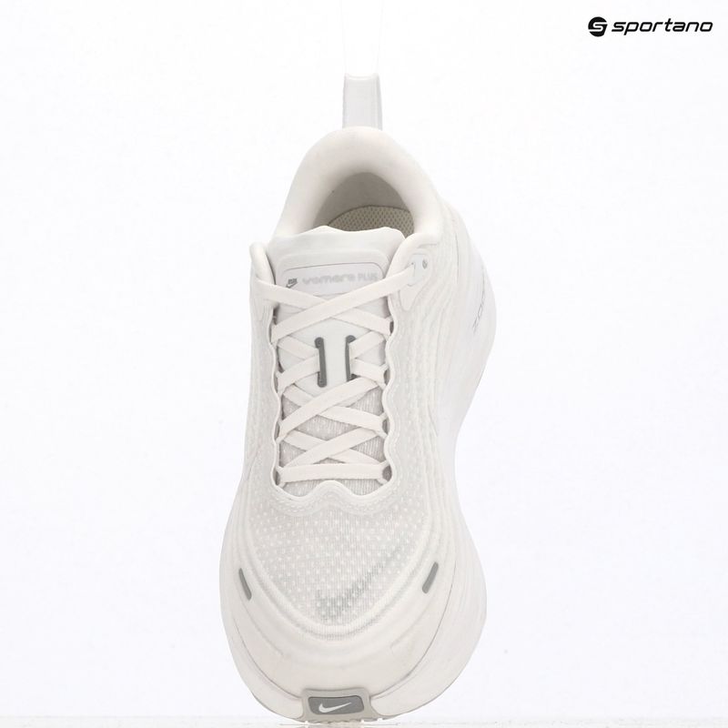 Încălțăminte de alergare pentru femei Nike Vomero Plus white/photon dust/summit white 12