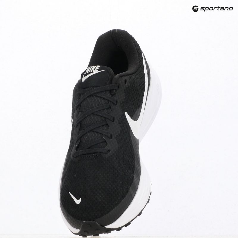 Încălțăminte de alergare pentru femei Nike Revolution 8 Extra Wide black/black/white 11