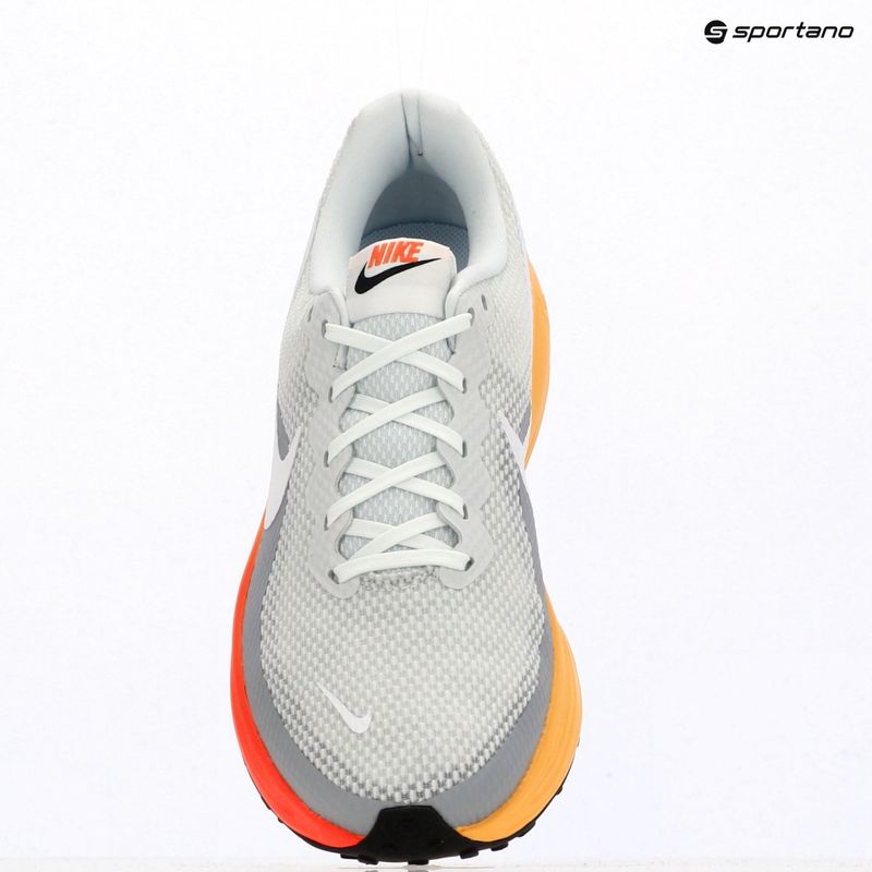 Încălțăminte de alergare pentru bărbați Nike Revolution 8 off white/wolf grey/topaz gold/white 11