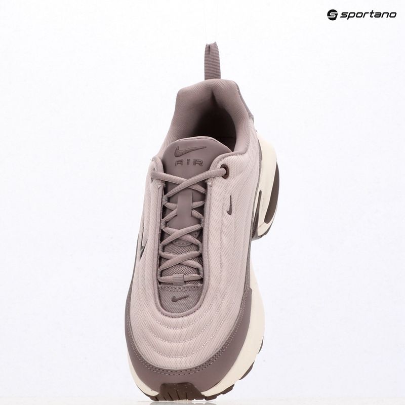 Încălțăminte pentru femei Nike Air Max Portal platinum violet/light violet ore/violet ore 19