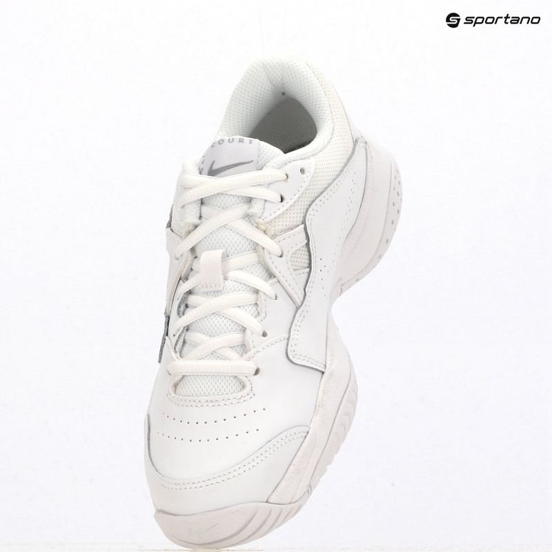 Încălțăminte de tenis pentru copii Nike Court Lite 2 Jr white/metallic silver 9