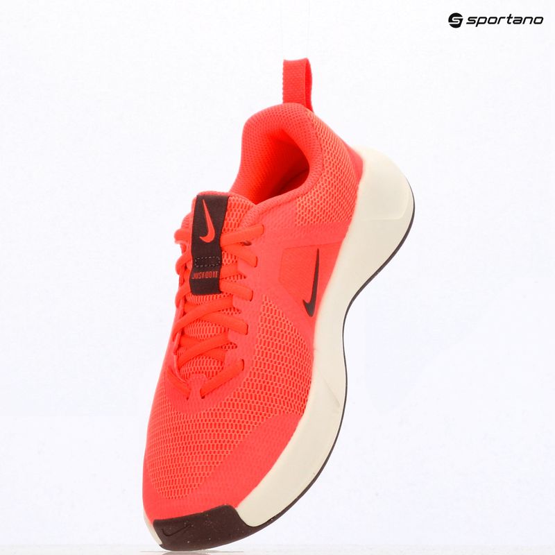 Încălțăminte de antrenament pentru femei Nike MC Trainer 3 hot lava/soft pearl/tattoo 11