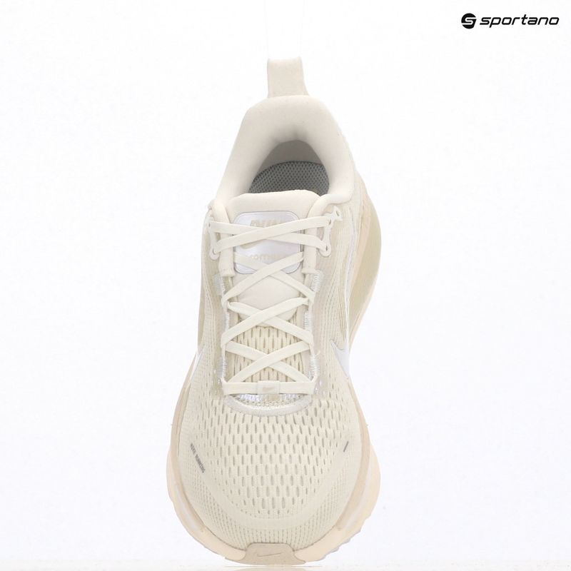 Încălțăminte de alergare pentru femei Nike Vomero 18 ESS summit white/chalk/sea glass/white 19