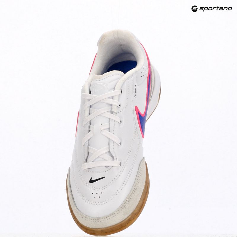 Încălțăminte de fotbal pentru copii Nike Tiempo Streetgato Jr white/pink blast/racer blue 10