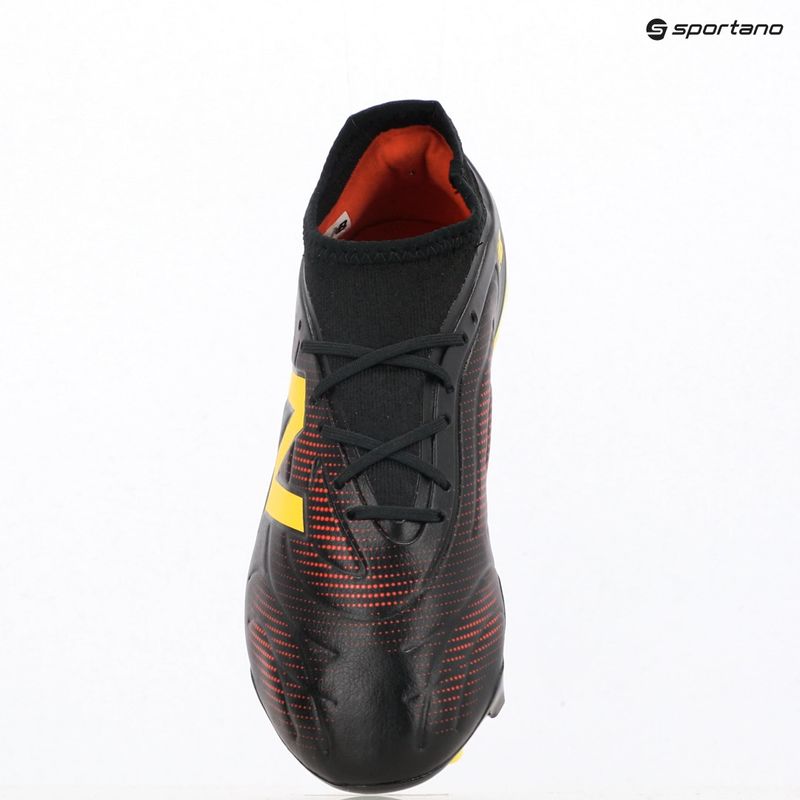 Încălțăminte de fotbal pentru copii New Balance Tekela Team V5 black 100/punch yellow/fire cracker 9