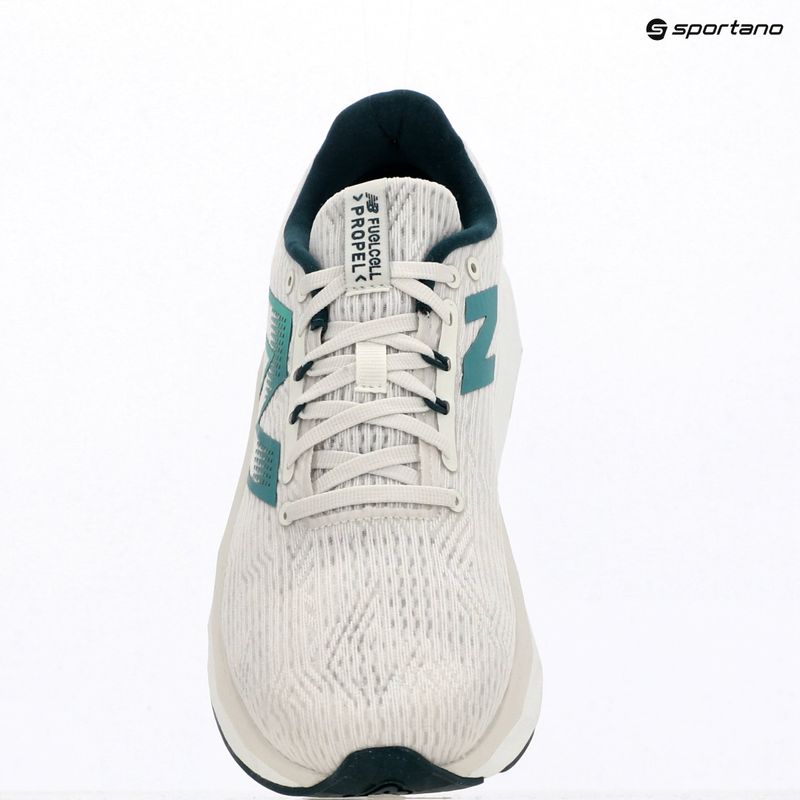 Încălțăminte de alergare pentru bărbați  New Balance FuelCell Propel v5 grey matter/team navy 9