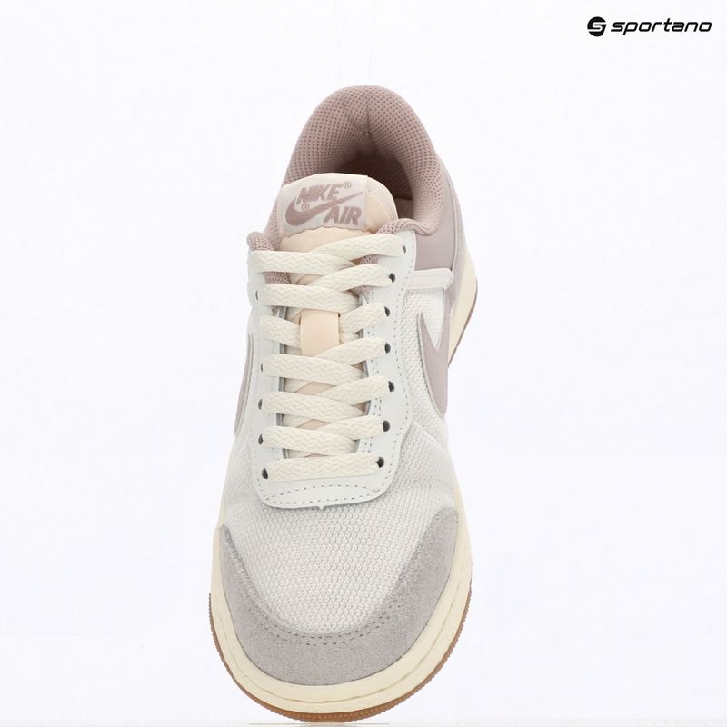 Încălțăminte damă Air Jordan Skyline Low summit white/neutral grey/particle rose 10