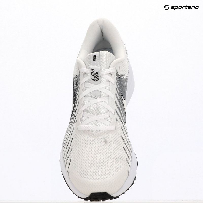 Încălțăminte de alergare pentru bărbați Nike Run Defy white/black 6