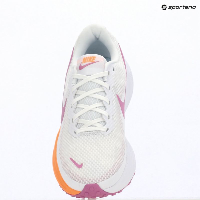 Încălțăminte de alergare pentru femei Nike Revolution 8 white/orange pulse/light magenta 6