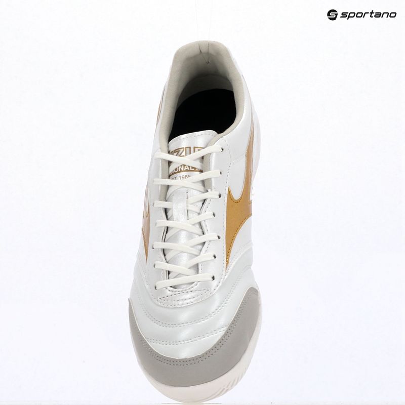 Încălțăminte de fotbal Mizuno Morelia Sala Pro IN white/football gold/galaxy sil 12
