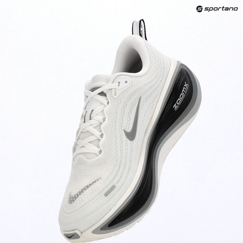 Încălțăminte de alergare pentru bărbați Nike Vomero Plus white/black/cool grey/metallic silver 13