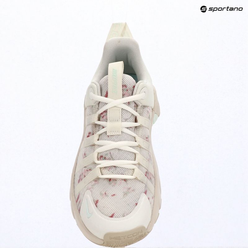 Încălțăminte de antrenament pentru femei Nike Free Metcon 7 SE sail/light orewood brown/barely green 14