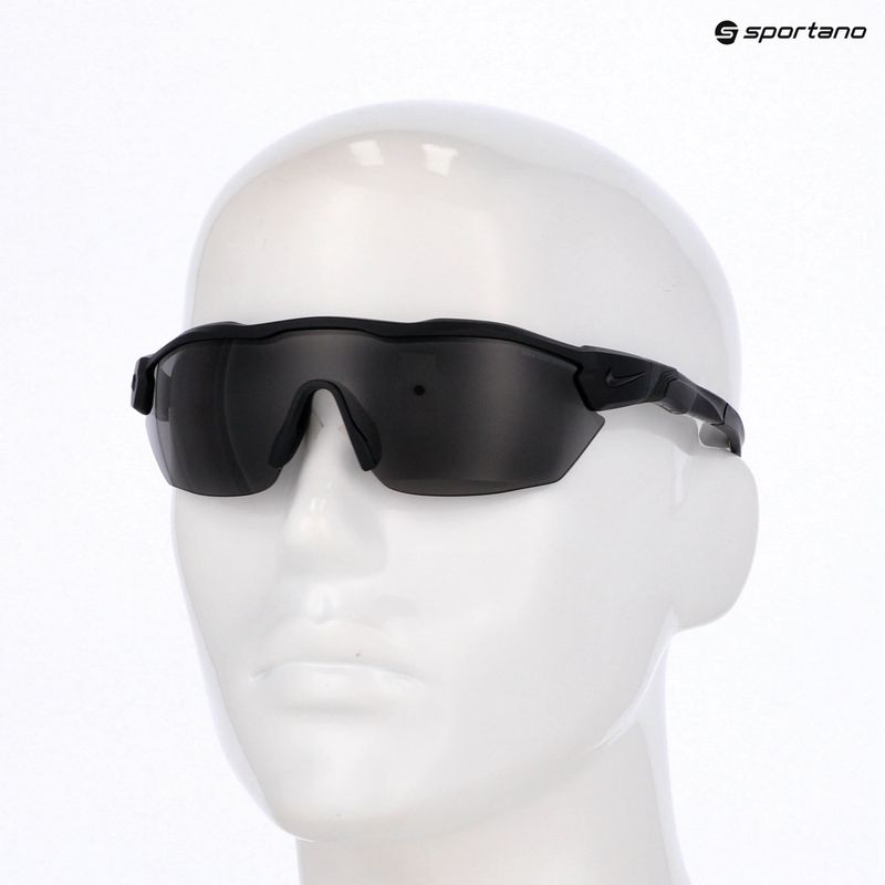 Ochelari de soare pentru bărbați Nike Show X3 Elite L matte black/dark grey 7