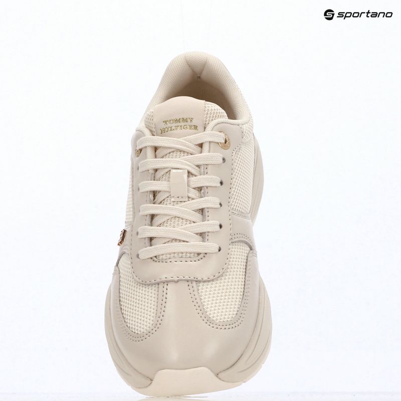 Încălțăminte pentru femei Tommy Hilfiger ModernRunner Shiny Leather soft cream 9