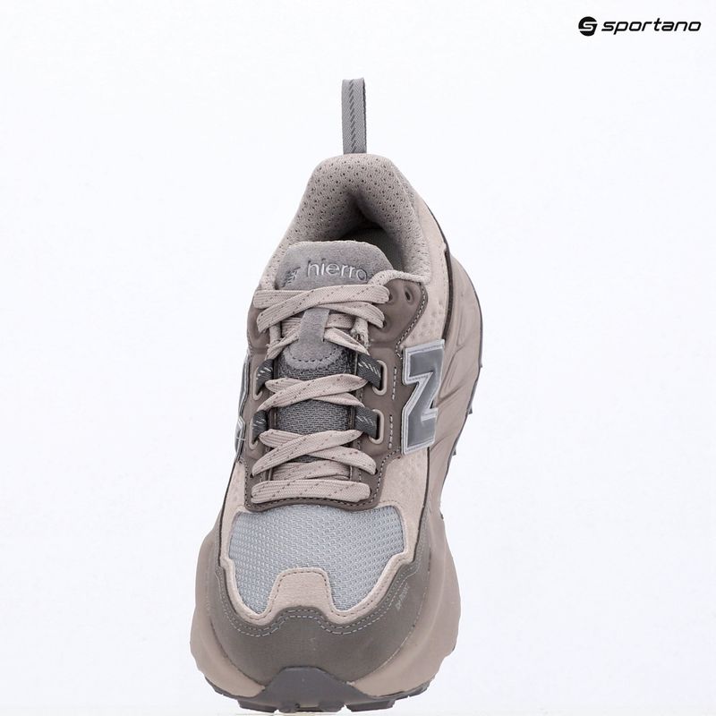 Încălțăminte de alergare pentru femei New Balance Hierro Trek Nubuck Vamp V9 truffle salt/off-line grey 14
