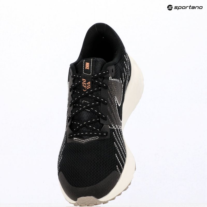 Încălțăminte de alergare pentru femei Nike Run Defy black/sail/phantom/metallic rose gold 14
