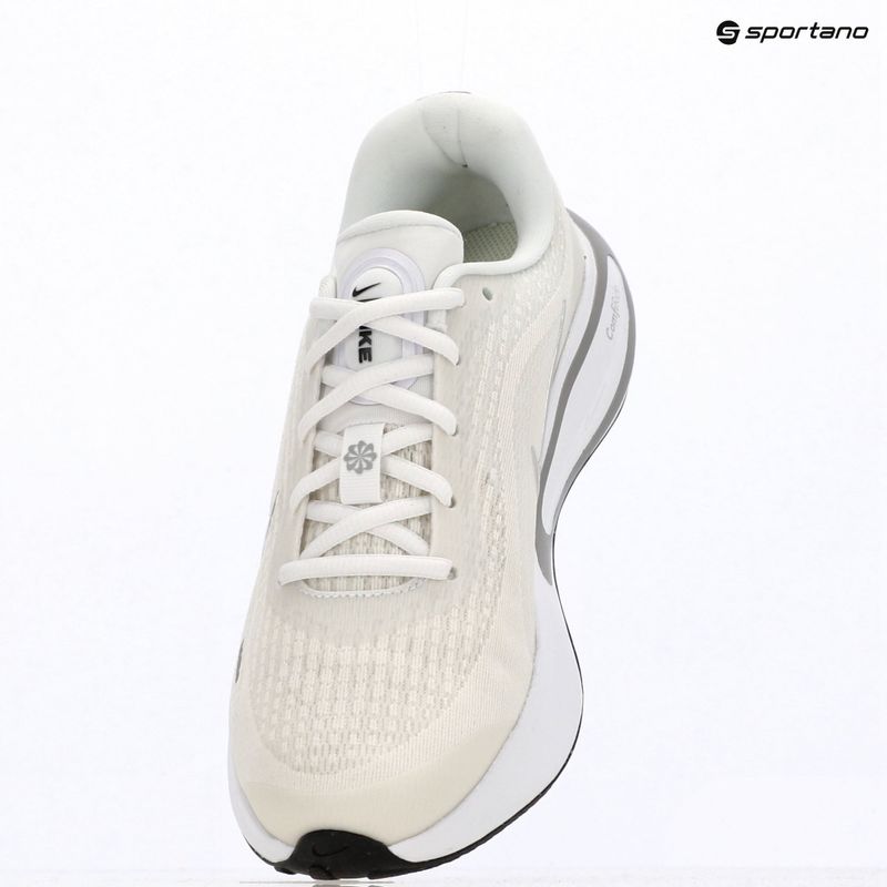 Încălțăminte de alergare pentru femei Nike Journey Run white/sail/black/metallic silver 14