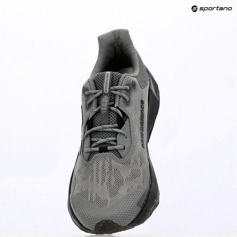 Încălțăminte de alergare pentru bărbați New Balance Dynasoft Nitrel V6 black/dark night/neo flame 14