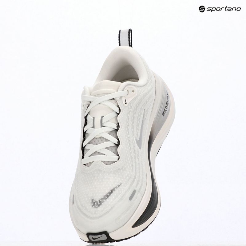Încălțăminte de alergare pentru femei Nike Vomero Plus summit white/sail/metallic silver 8