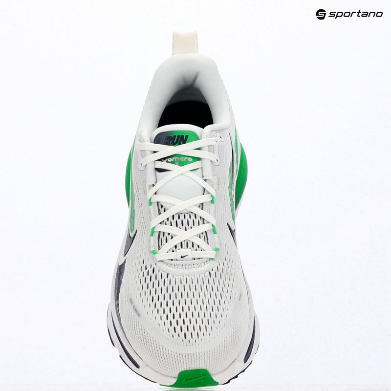 Încălțăminte de alergare pentru bărbați Nike Vomero 18 white/green spark/midnight navy 17