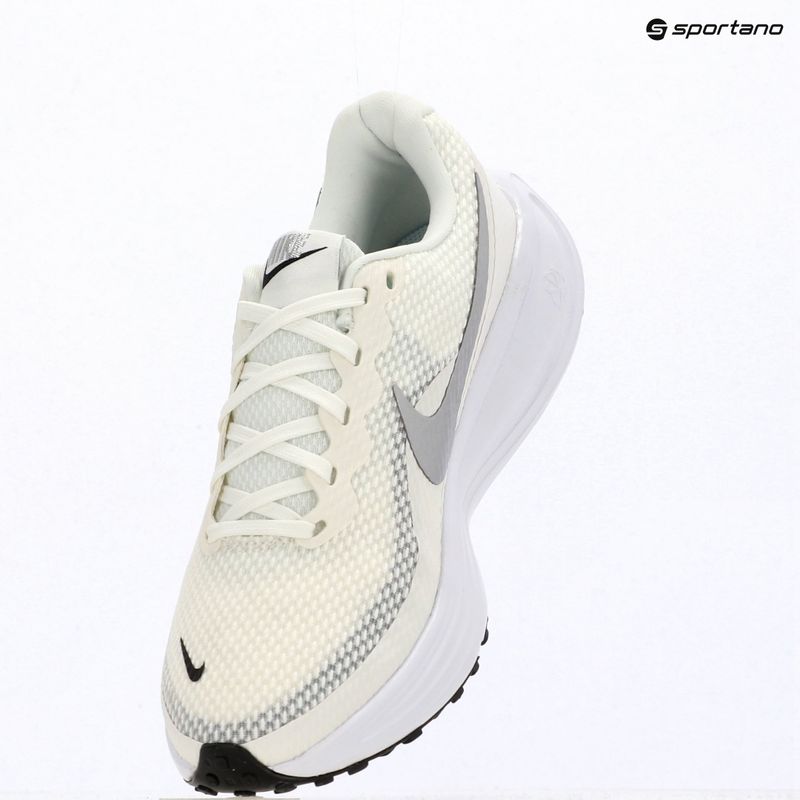 Încălțăminte de alergare pentru femei Nike Revolution 8 sail/white/black/metallic silver 18