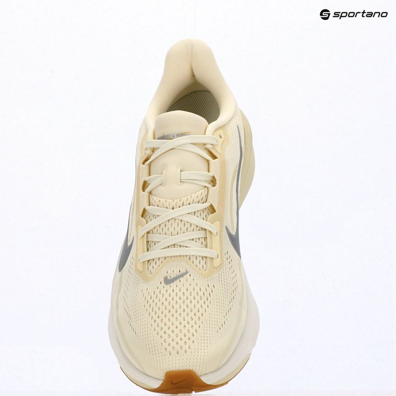Încălțăminte de alergare pentru bărbați Nike Pegasus 42 coconut milk/light khaki/metallic silver 15