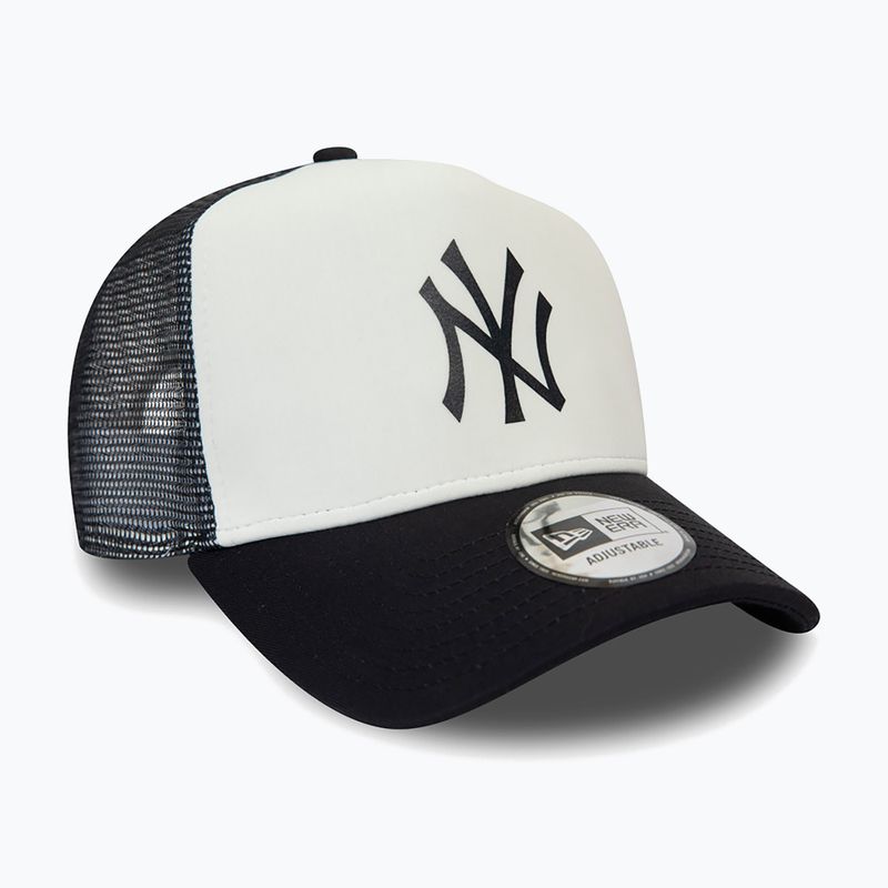 Șapcă cu cozoroc New Era Team Block Trucker NYY negru/alb