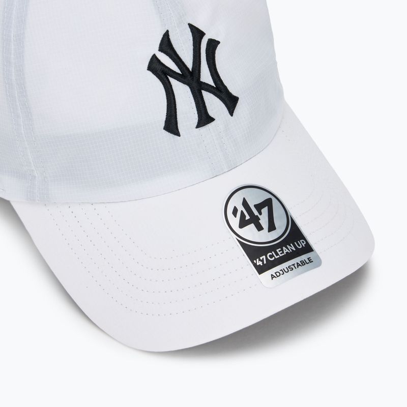 Șapcă 47 Brand New York Yankees Brrr CLEAN UP white 3