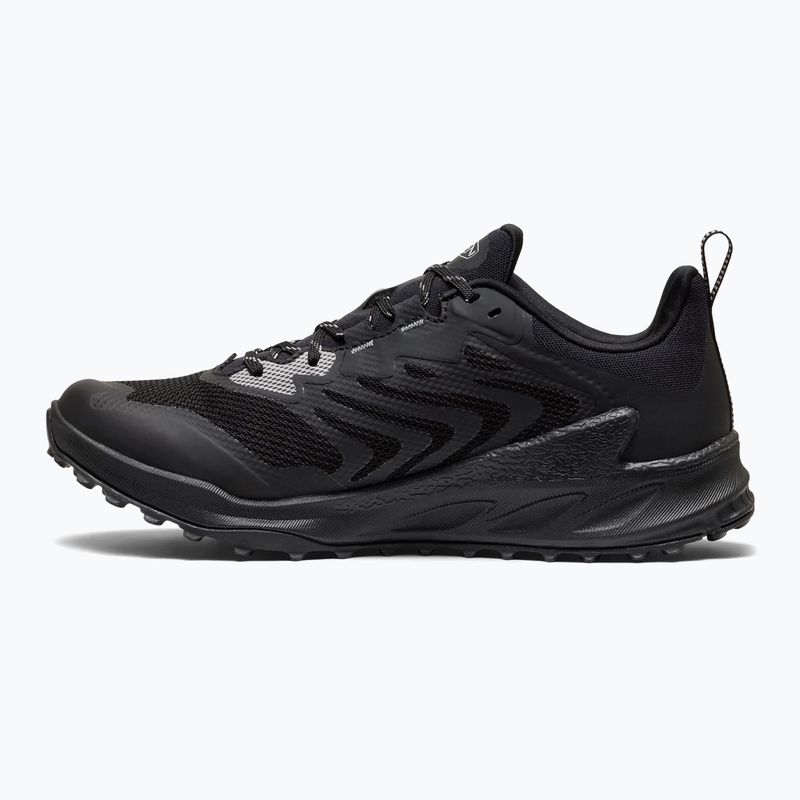 Încălțăminte de trekking pentru bărbați KEEN Zionic Nxt Wp triple black 3