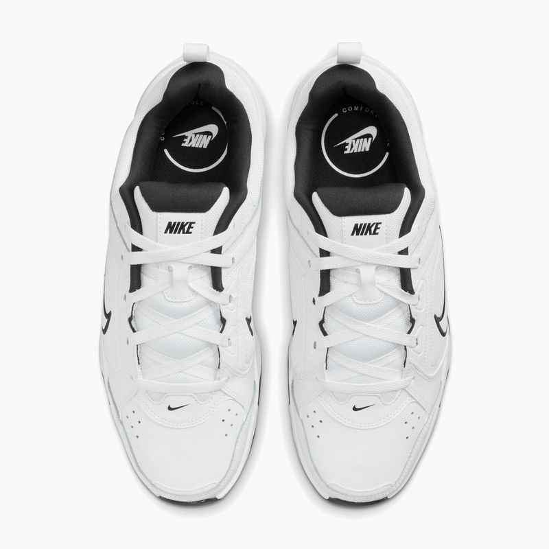 Încălțăminte de antrenament pentru bărbați Nike Defyallday white/black/white 3
