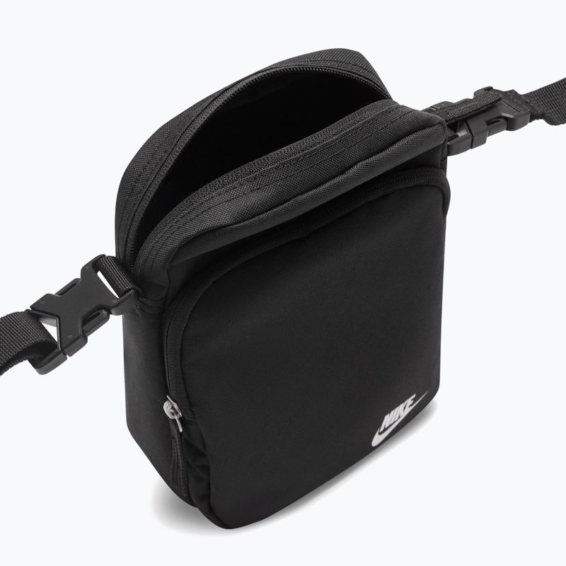 Borsetă Nike Heritage 4 l black/black/white 4