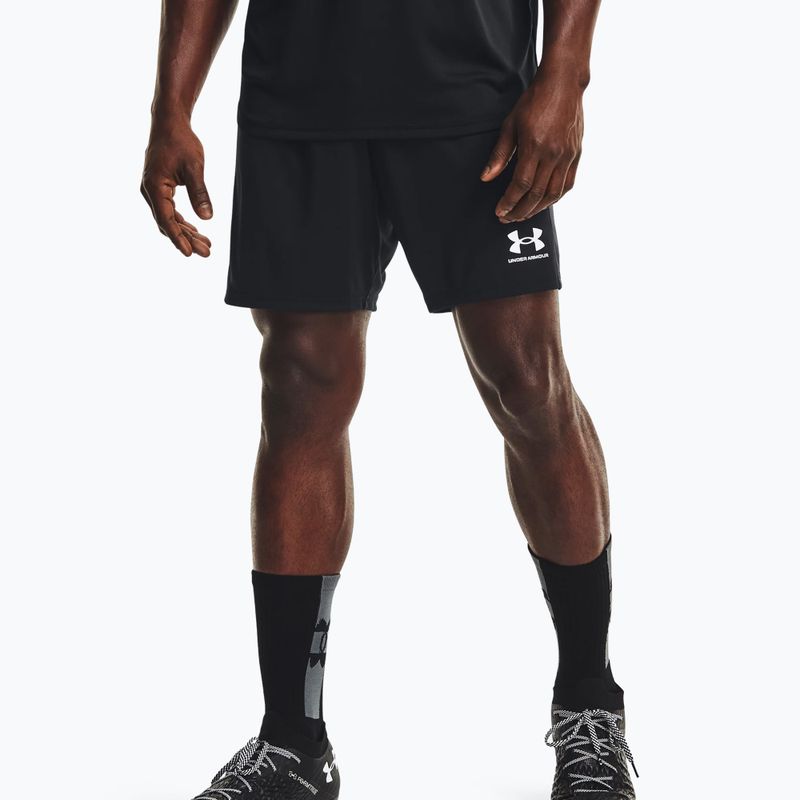 Pantaloni scurți de fotbal pentru bărbați Under Armour Challenger Knit negru 1365416