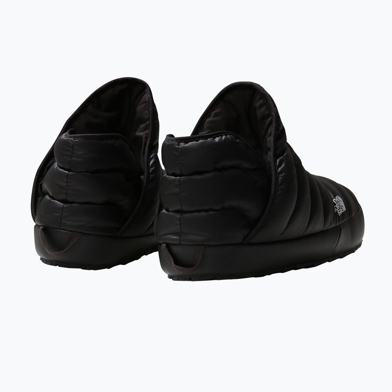 Papuci de iarnă pentru bărbați The North Face Thermoball Traction Bootie negru / alb 10