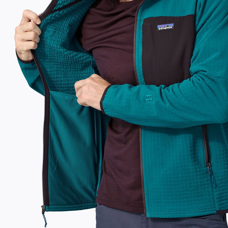 Geacă softshell pentru bărbați Patagonia R2 TechFace Hoody belay blue 7